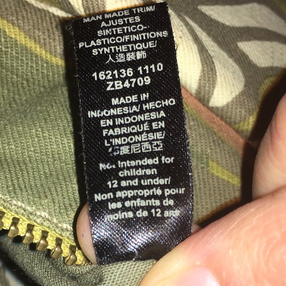 Clearance 🛍 Brown fossil cloth crossbody. - Picture 8 of 8